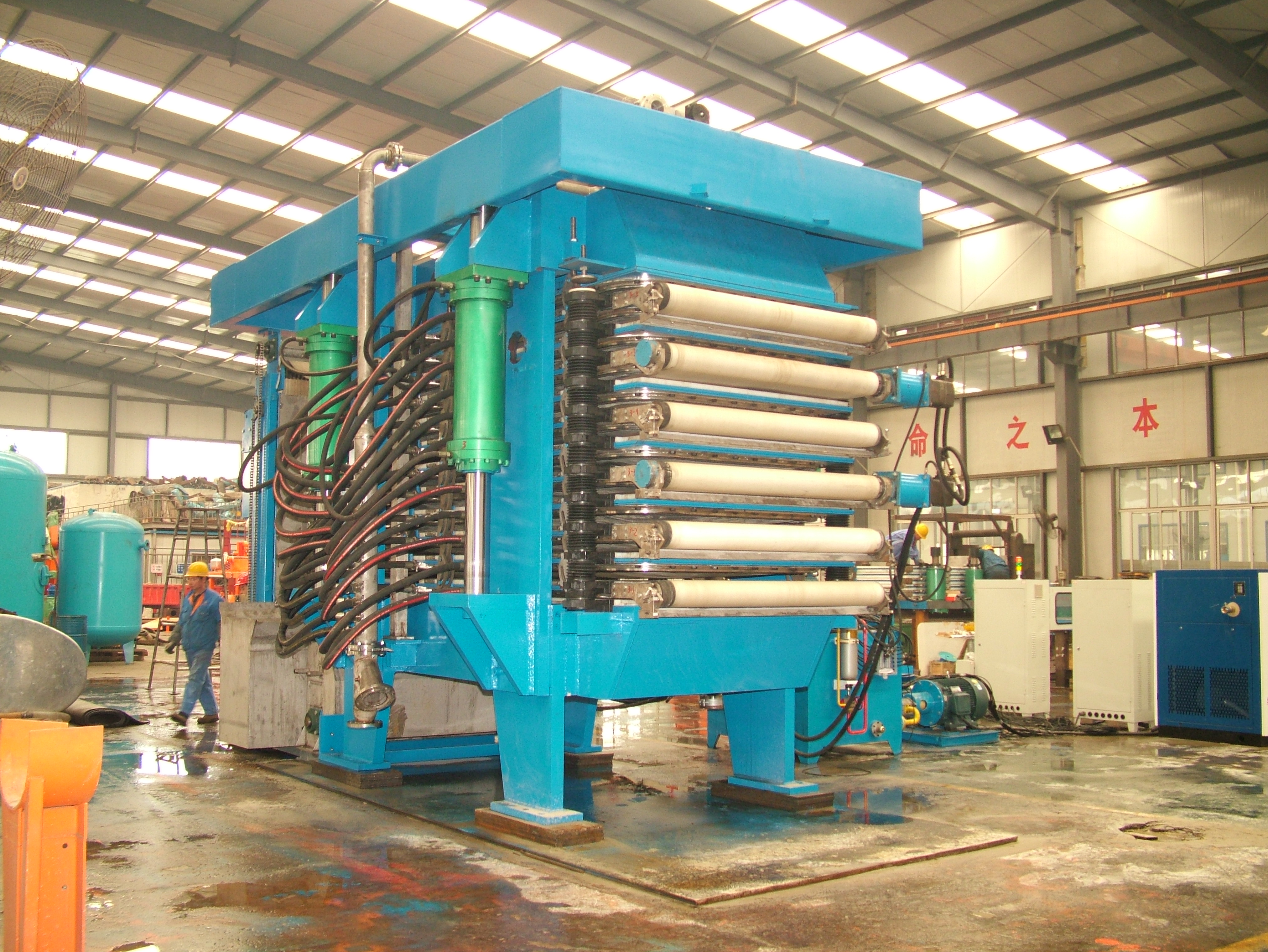 Filtro de torre personalizado de prensa de filtro vertical de acero inoxidable 304 HVPF