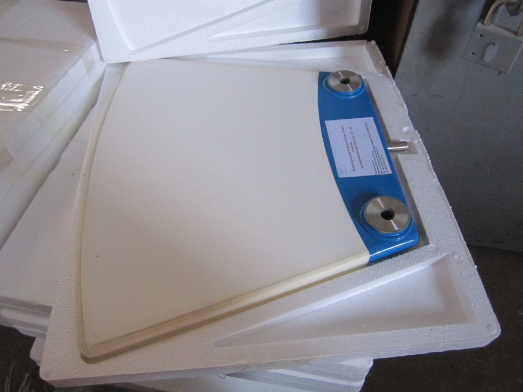Las industrias utilizan placa de disco de cerámica con filtrado de trióxido de aluminio para el filtro